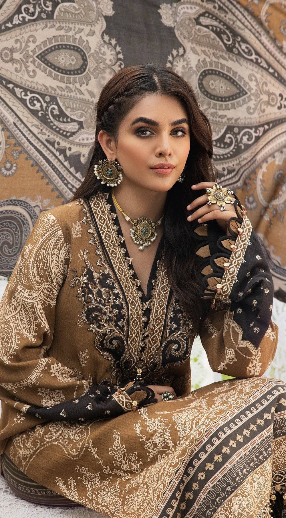 img_anaya_viva_winter_paradis_awwal_boutique