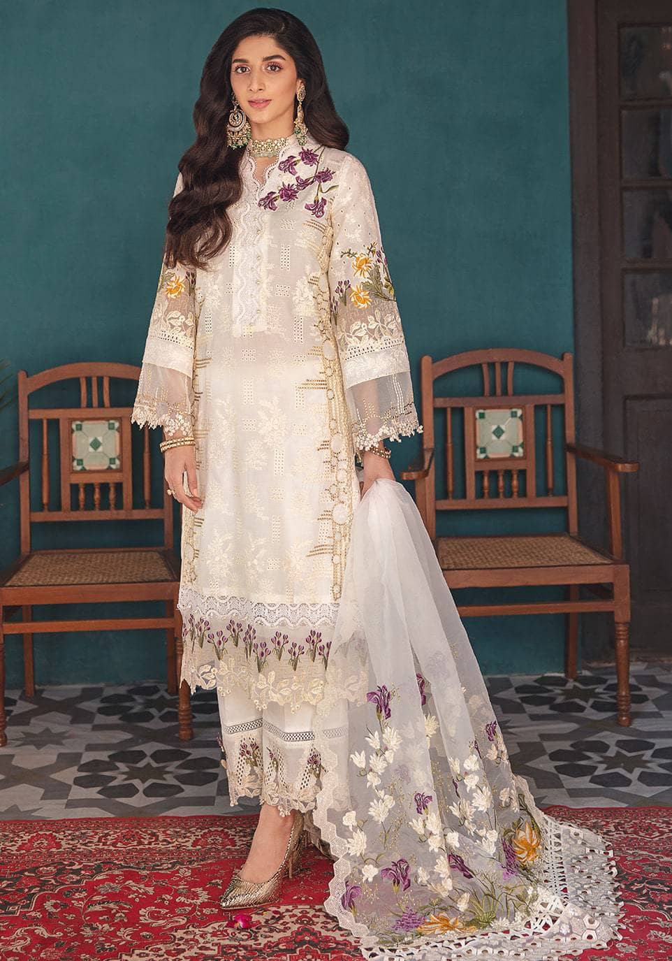 Img_elaf_chikankari_lawn_22_awwal_boutique