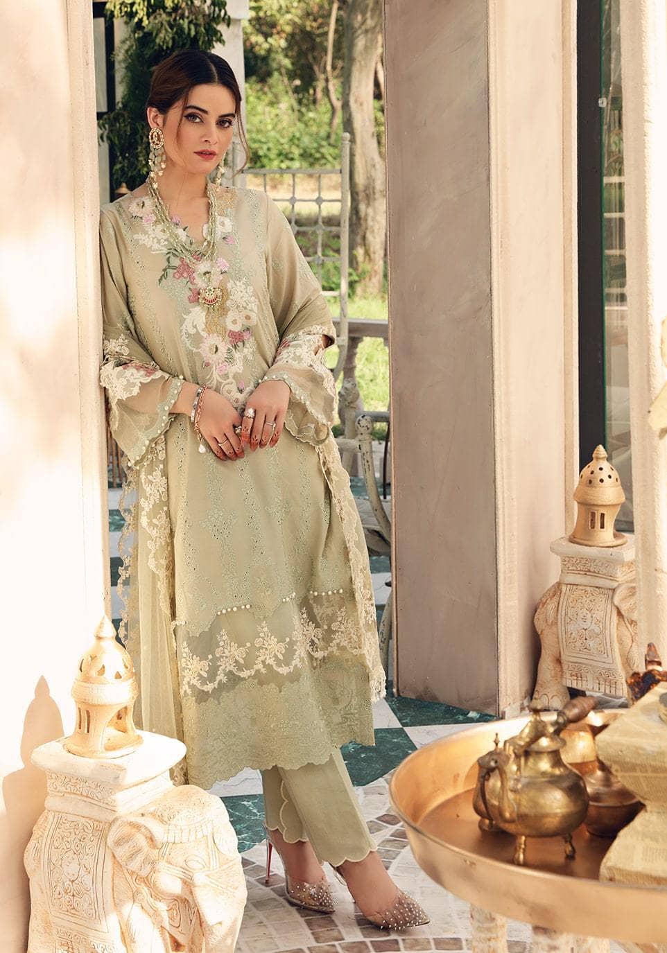 img_elaf_festive_chikankari_lawn_collection_awwal_boutique