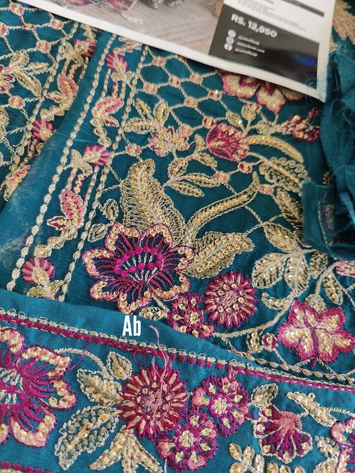 img_open_pic_afrozeh_ayzal_sangat_awwal_boutique