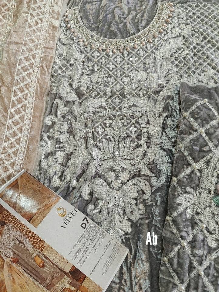 img_open_pic_maria_b_velvet_awwal_boutique