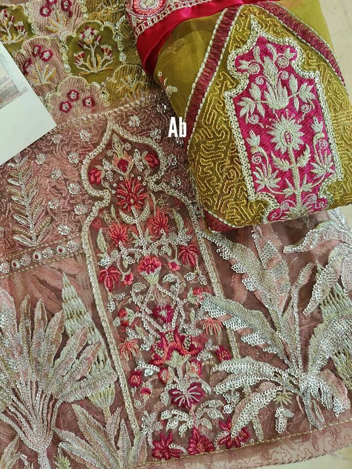 img_maryam_hussain_wedding_edition_awwal_boutique