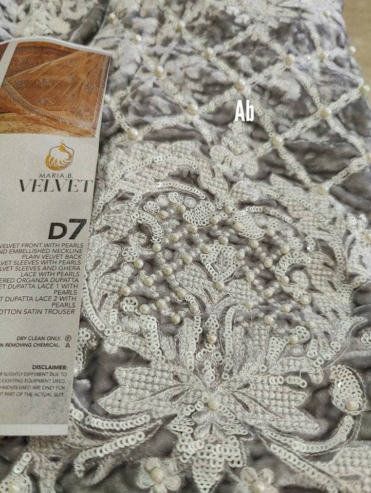 img_open_pic_maria_b_velvet_awwal_boutique