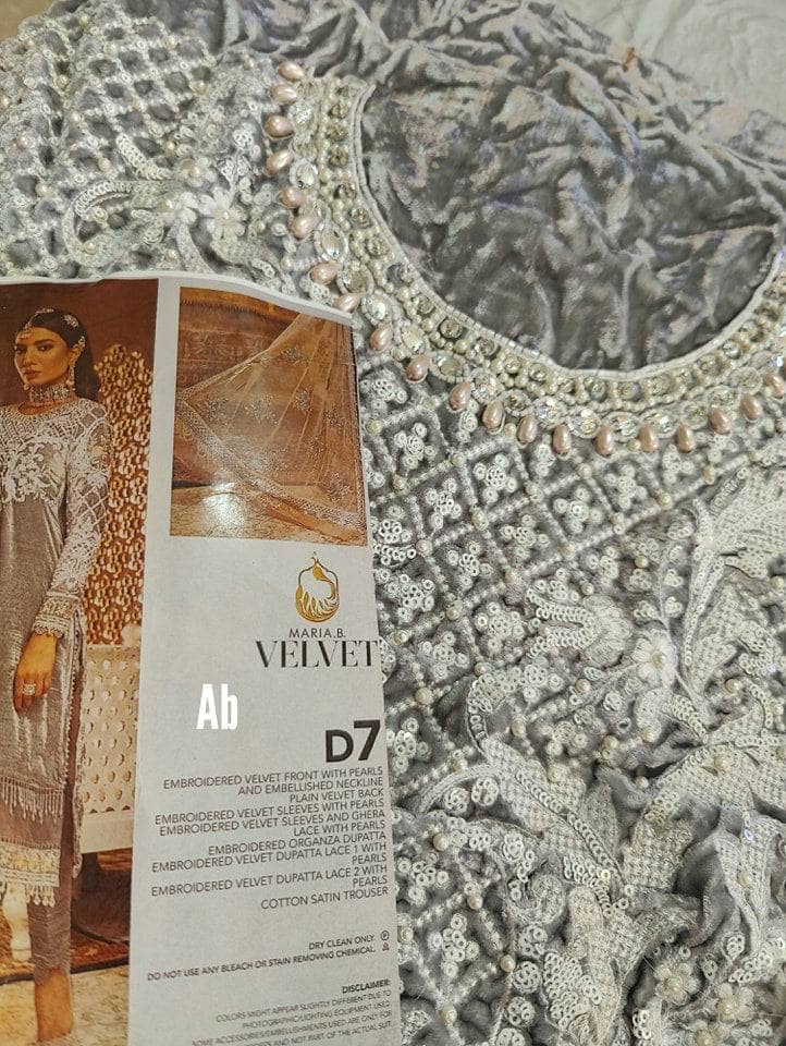 img_open_pic_maria_b_velvet_awwal_boutique