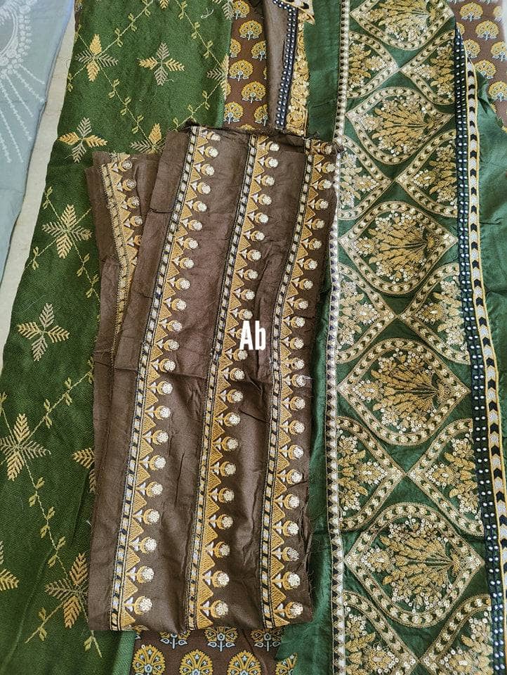 img_maria_b_linen_embroidered_shawl_awwal_boutique