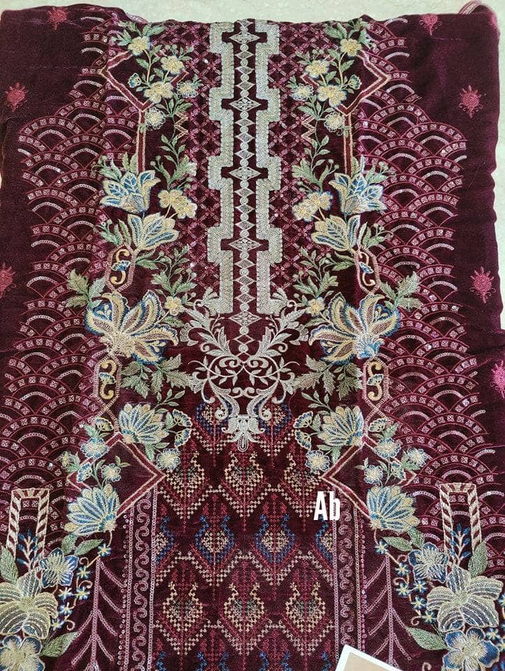 img_ramsha_velvet_awwal_boutique