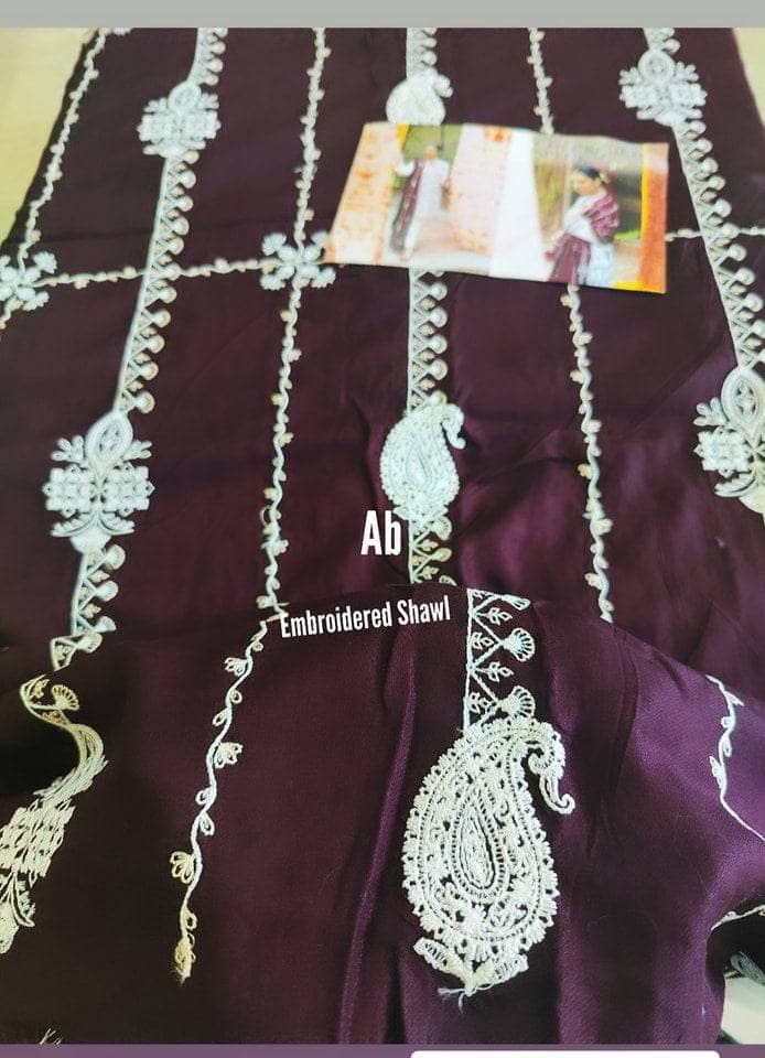 img_open_pic_winter_pakistani_suit_awwal_boutique