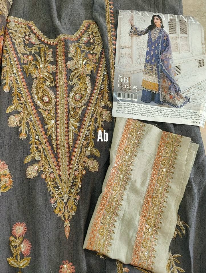 img_open_pic_sana_safinaz_winter_luxury_22_awwal_boutique