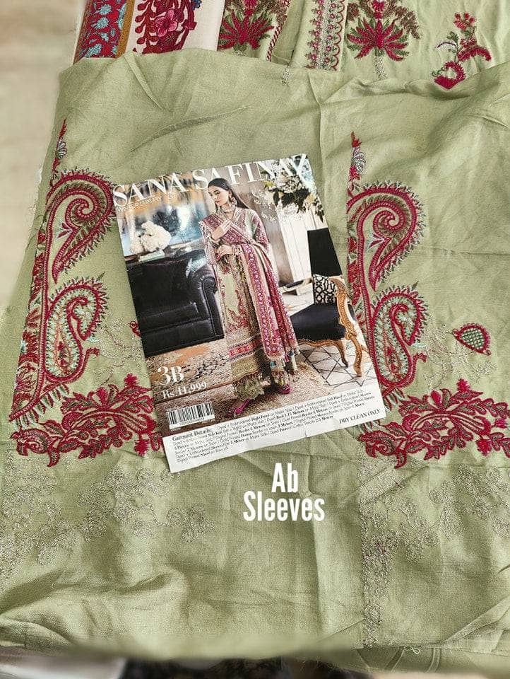 img_sana_safinaz_luxury_winter_22_awwal_boutique