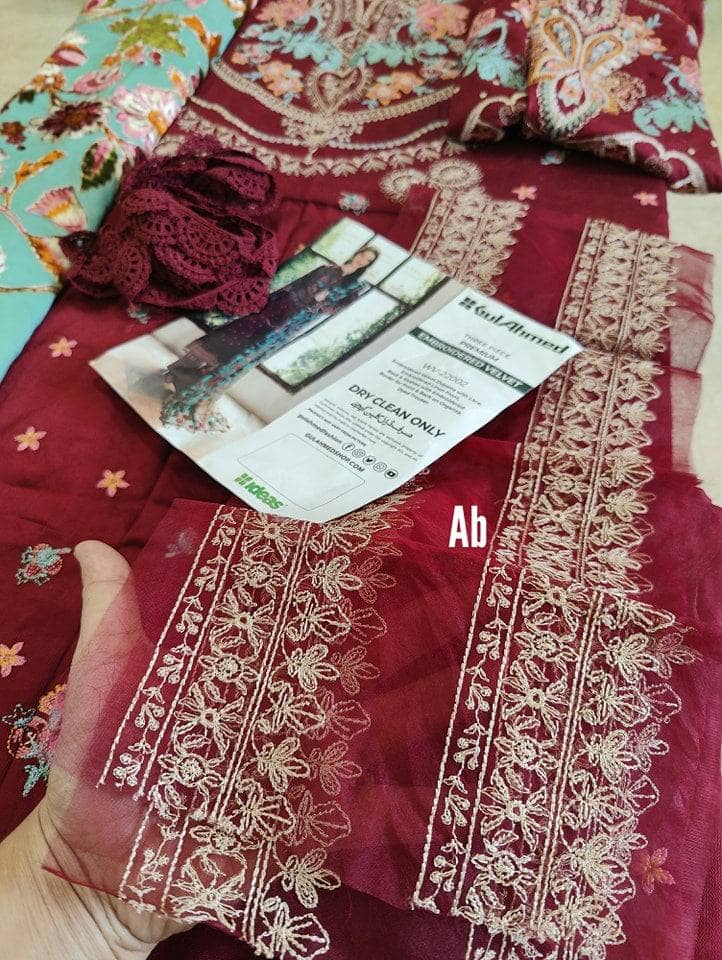 img_gul_ahmed_winter_22_awwal_boutique