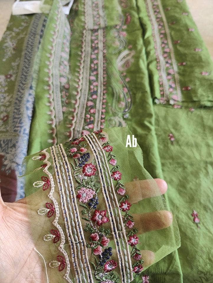 img_zara_shahjahan_22_awwal_boutique