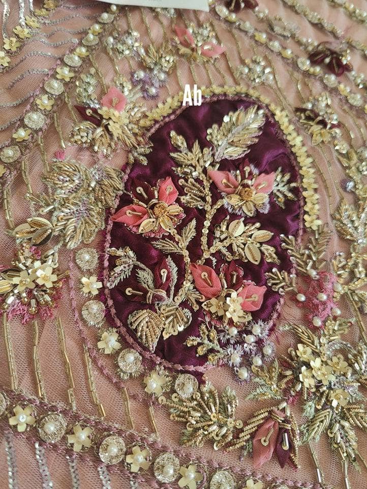 img_maryam_hussain_wedding_awwal_boutique