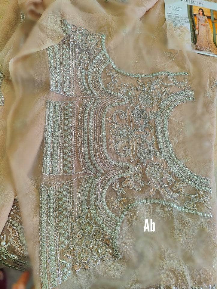 img_roheenaz_2023_awwal_boutique