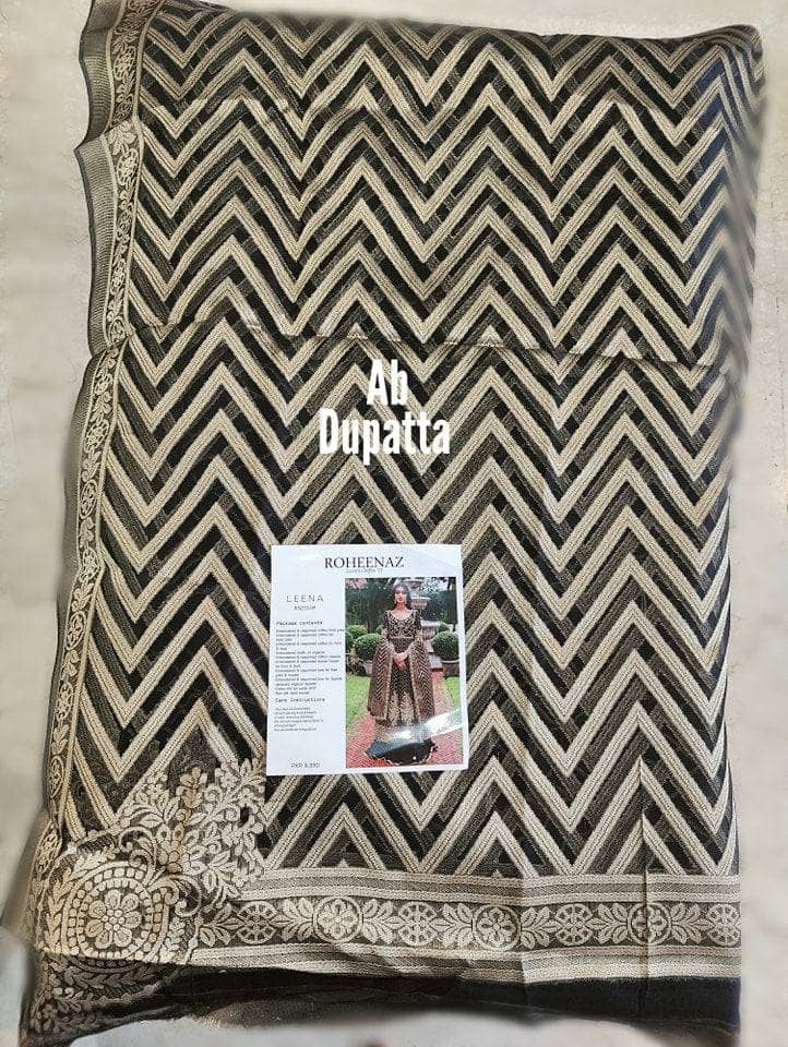 img_roheenaz_2023_awwal_boutique