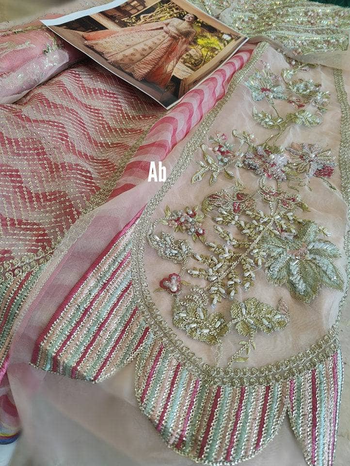 img_open_pic_crimson_wedding_awwal_boutique