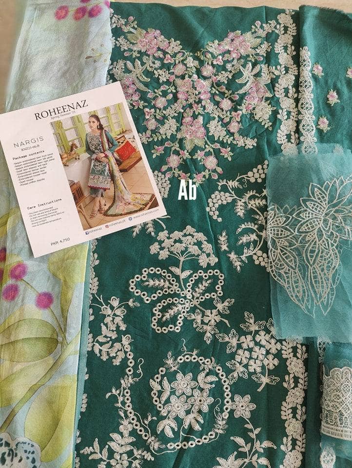 img_roheenaz_lawn_23_awwal_boutique
