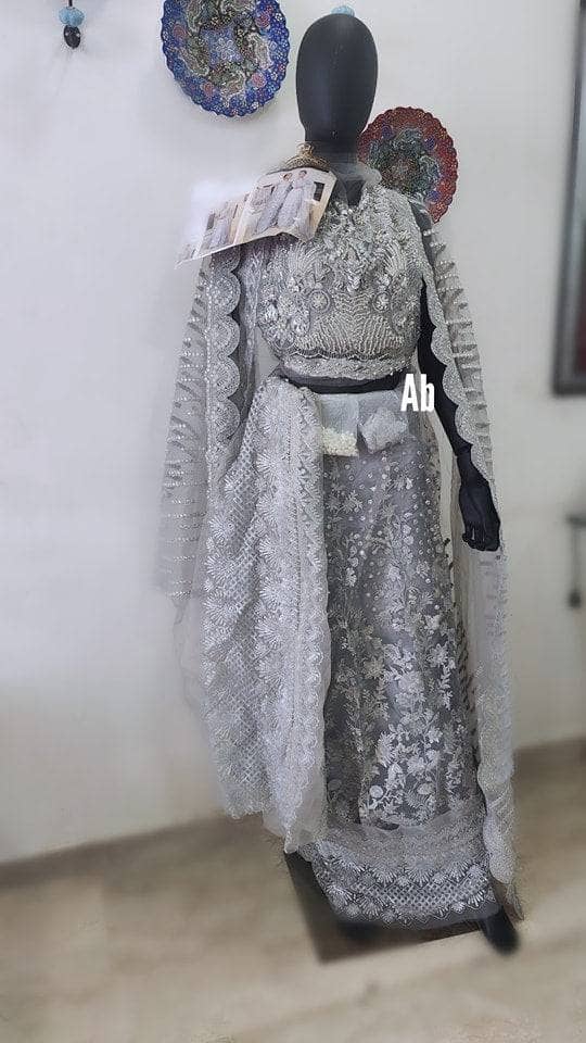 img_open_pic_mushq_trousseou_awwal_boutique