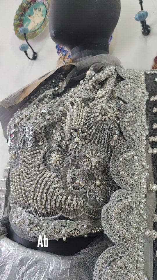 img_open_pic_mushq_trousseou_awwal_boutique