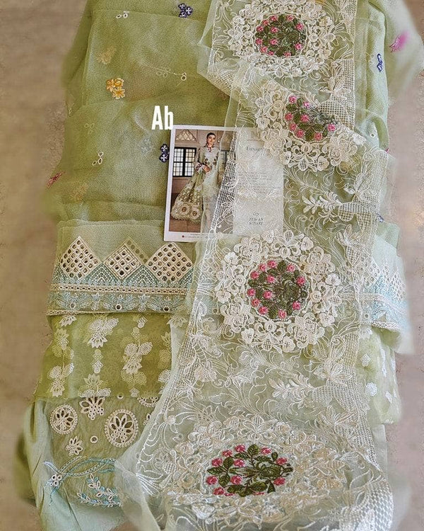 img_open_pic_maryam_hussain_lawn_23_awwal_boutique