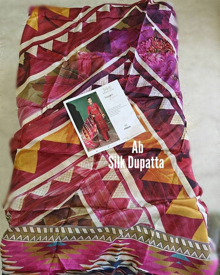 img_open_pic_maryam_hussain_lawn_23_awwal_boutique