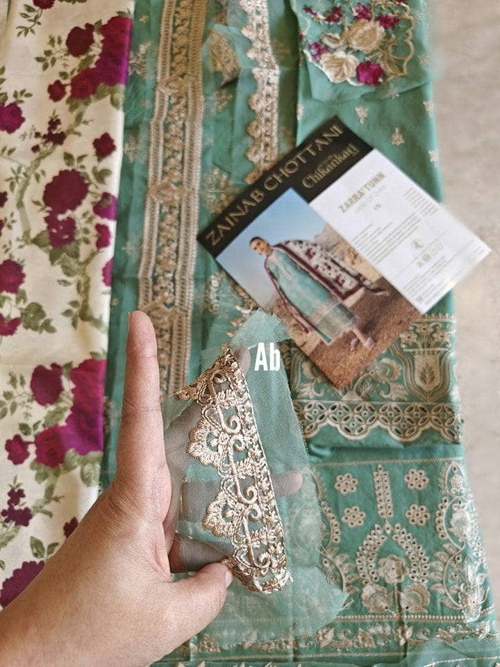 img_zainab_chottani_lawn_23_awwal_boutique