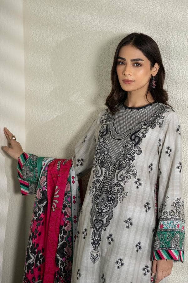 img_sapphire_day_to_day_awwal_boutique