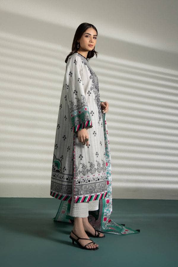 img_sapphire_day_to_day_awwal_boutique