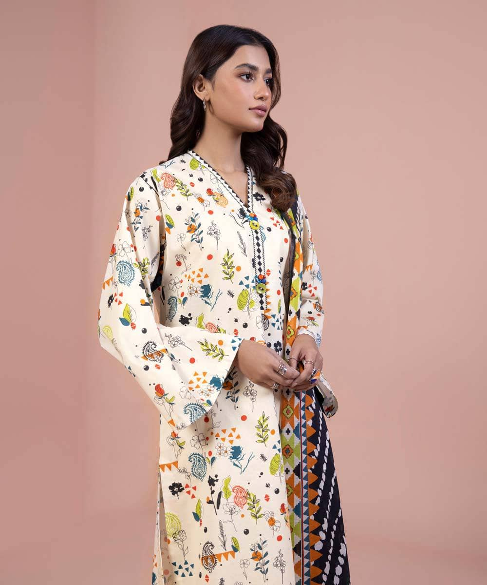 Img_sapphire_day_to_day_lawn_23_awwal_boutique_awwal_boutique