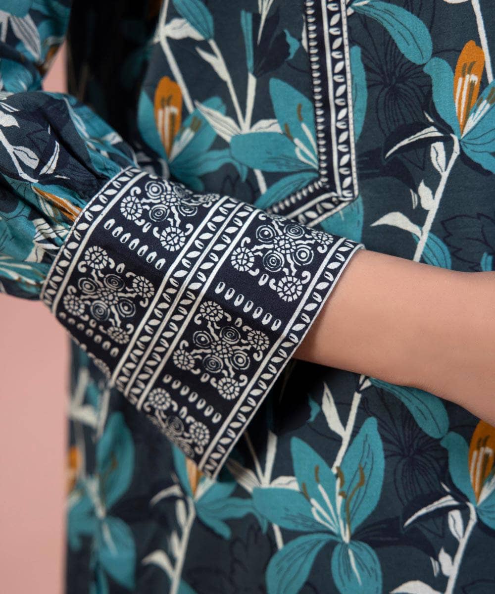 img_sapphire_lawn_23_awwal_boutique