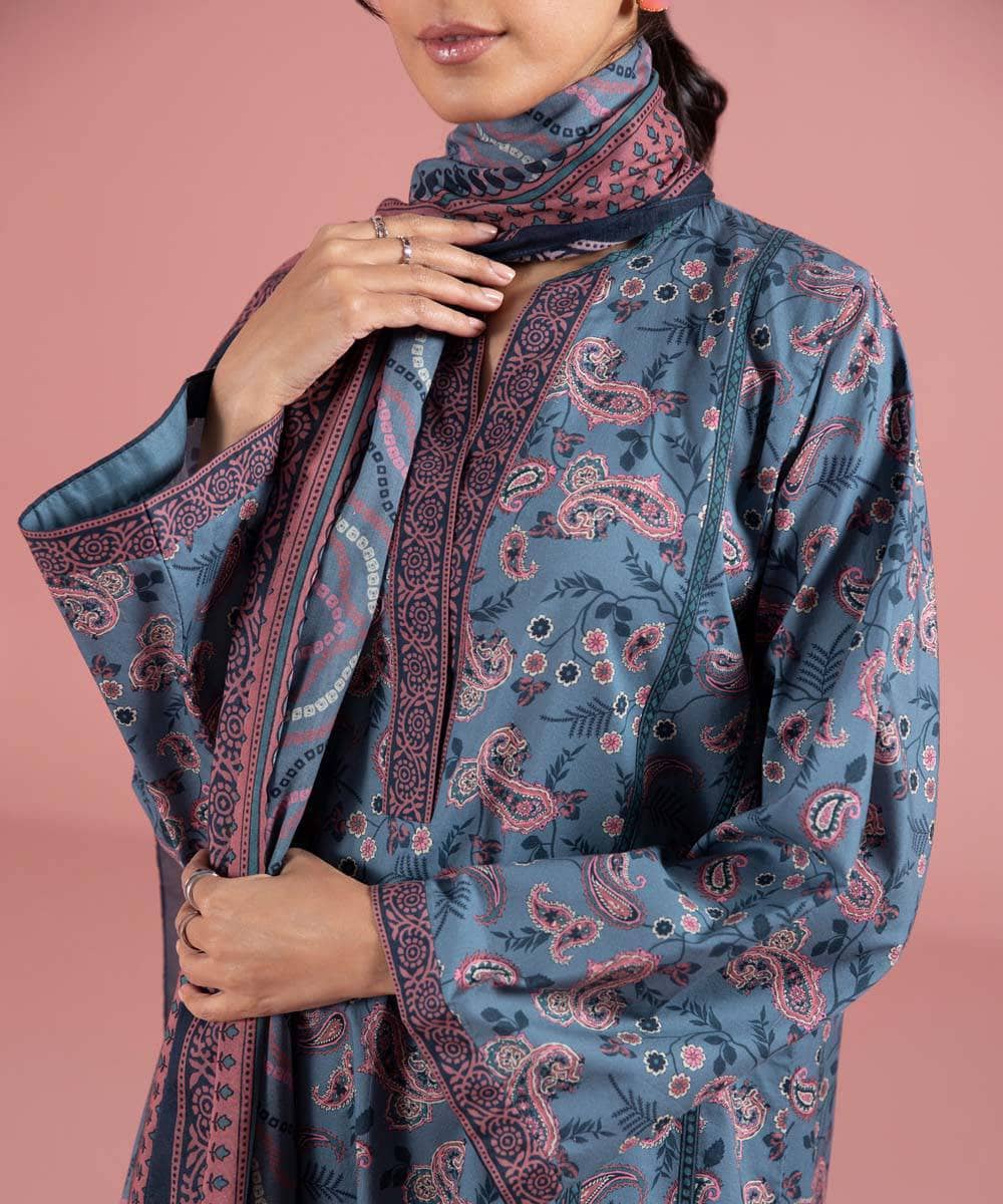 Img_sapphire_day_to_day_lawn_23_awwal_boutique_awwal_boutique