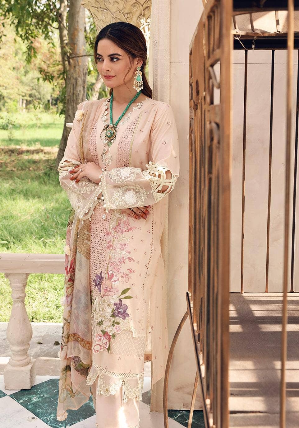 img_elaf_festive_chikankari_lawn_collection_awwal_boutique
