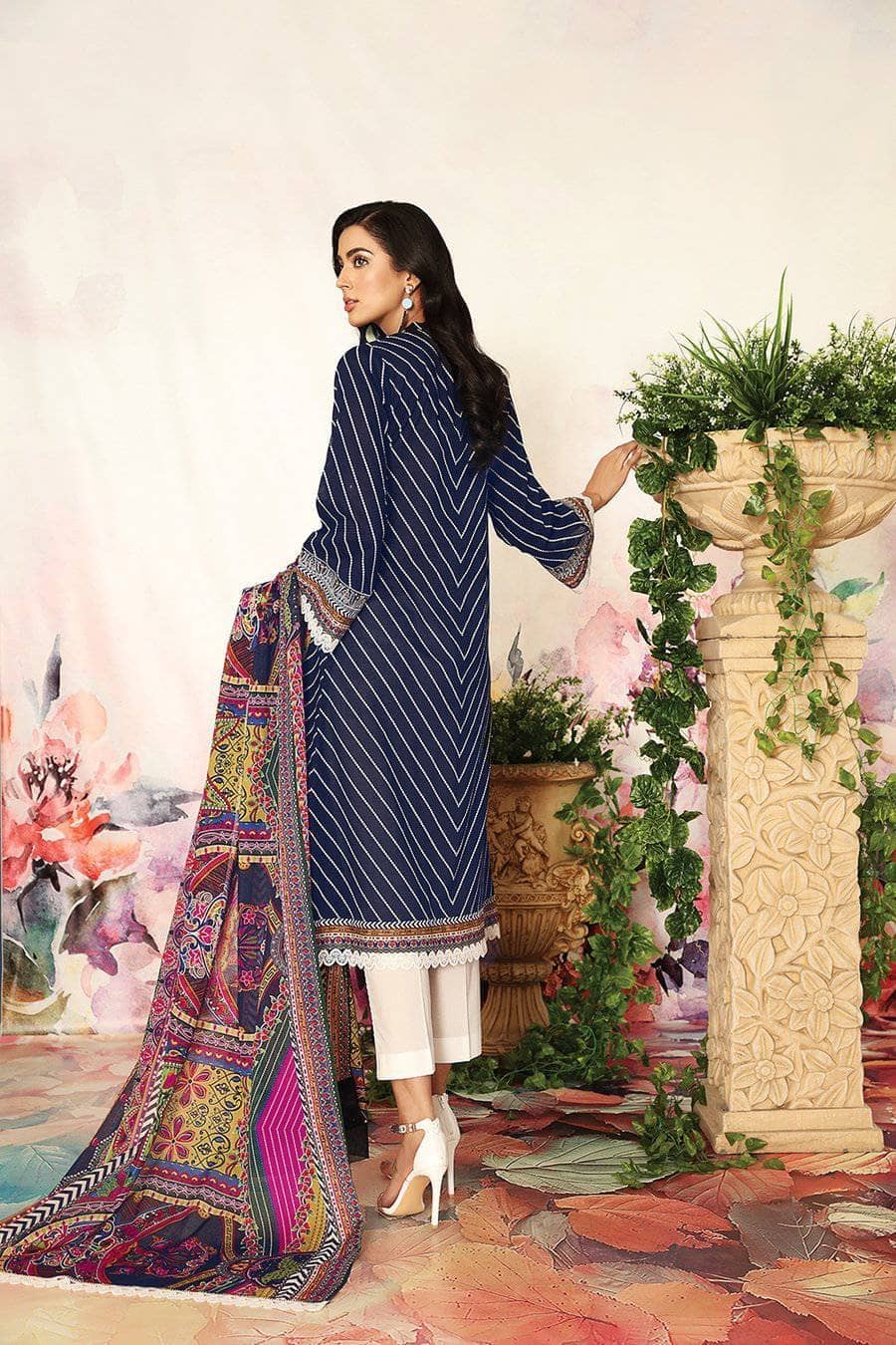 img_nishat_linen_nisha_lawn_collection_2021_awwal_boutique