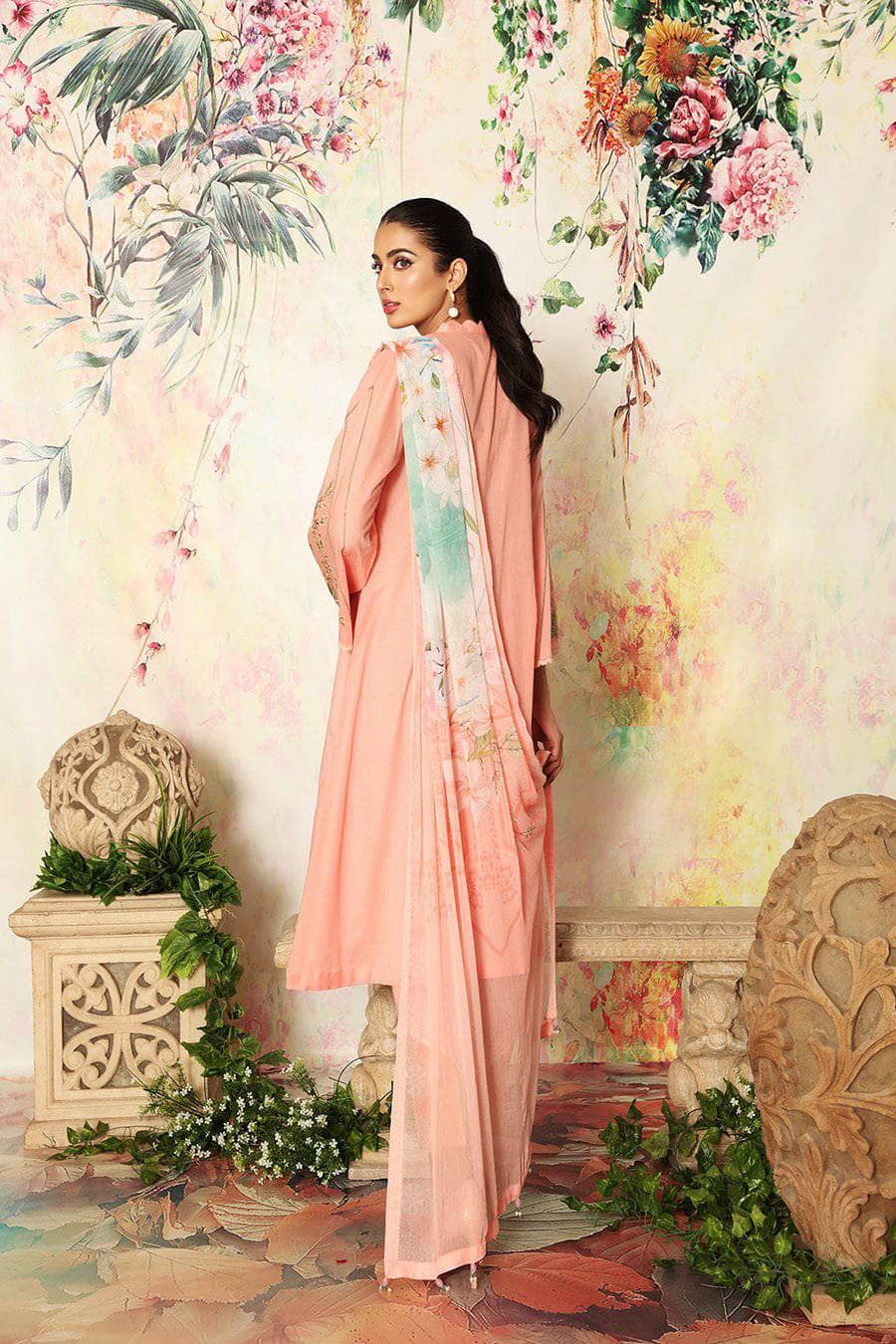 img_nishat_lawn_2021_awwal_boutique