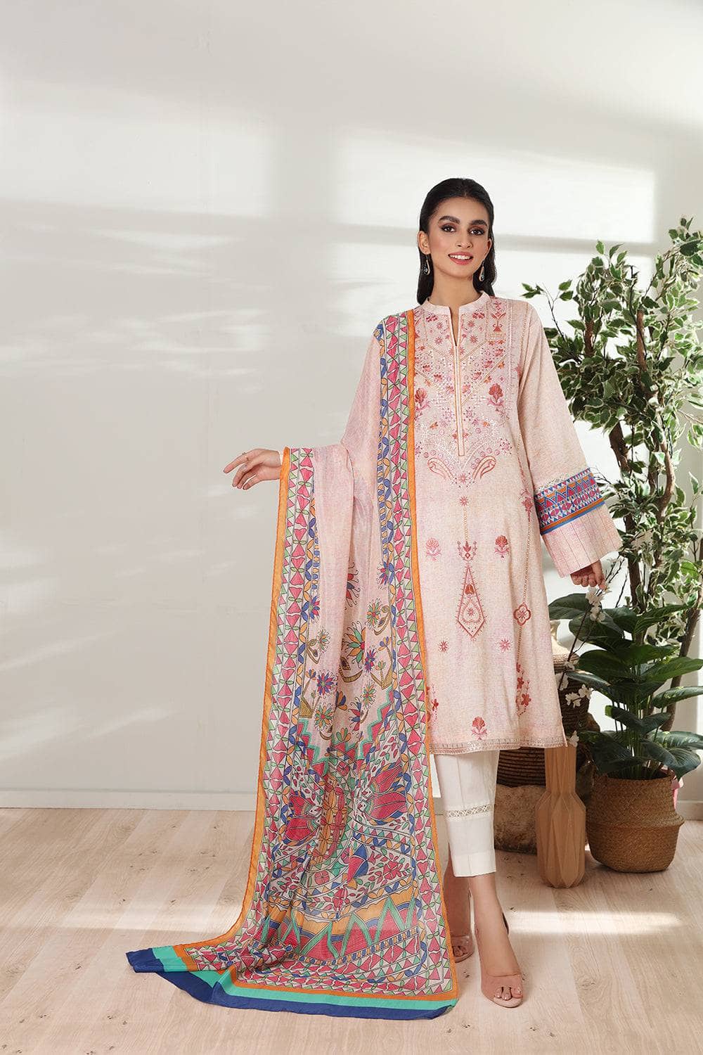 img_nishat_linen_lawn_2022_awwal_boutique