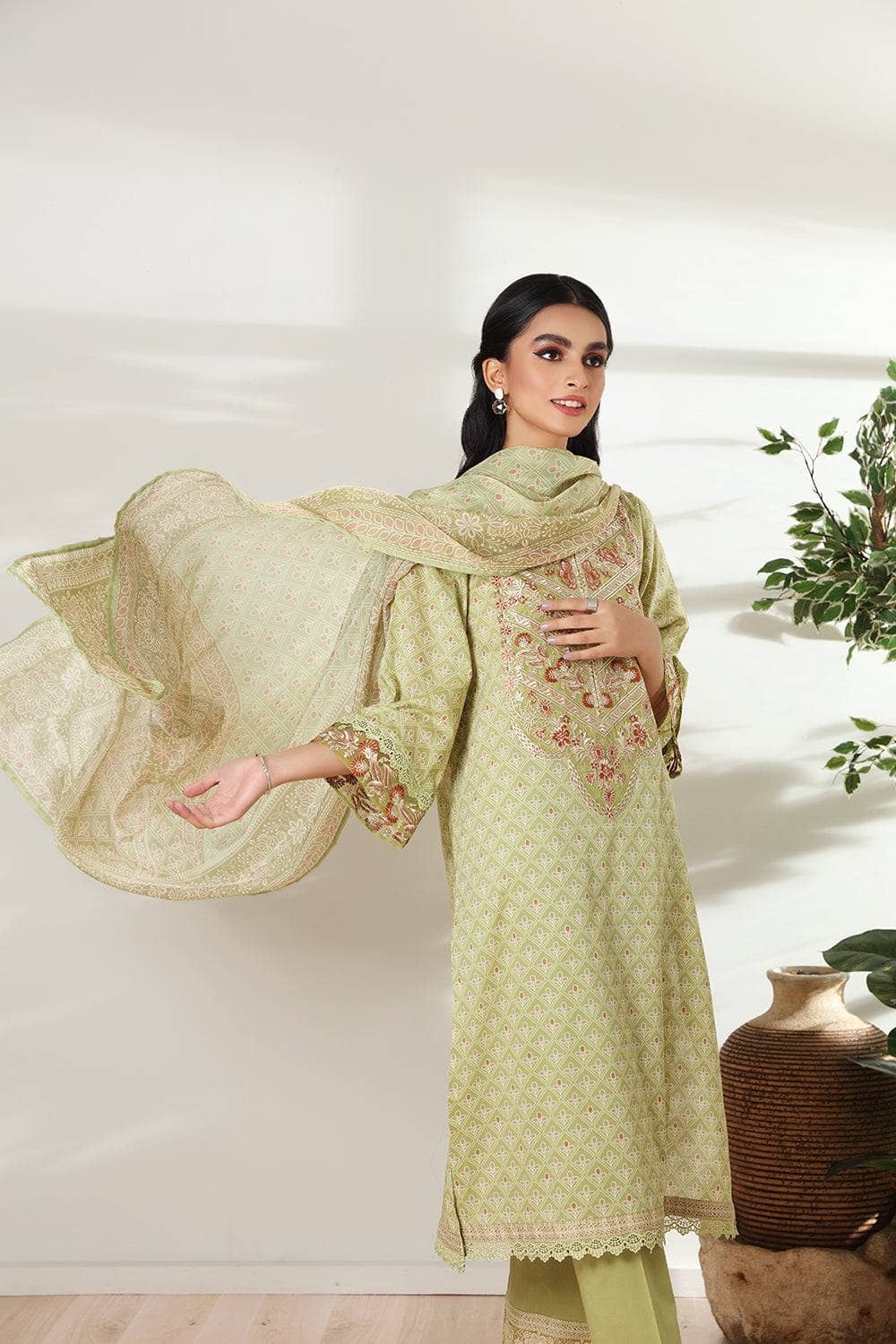 Nishat Linen Lawn 22/42101526/Silk Dupatta
