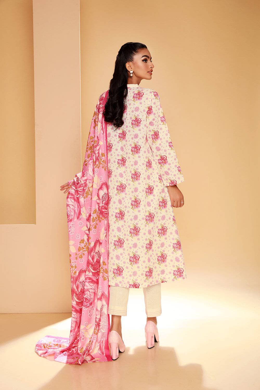 img_nishat_linen_winter_collection_awwal_boutique