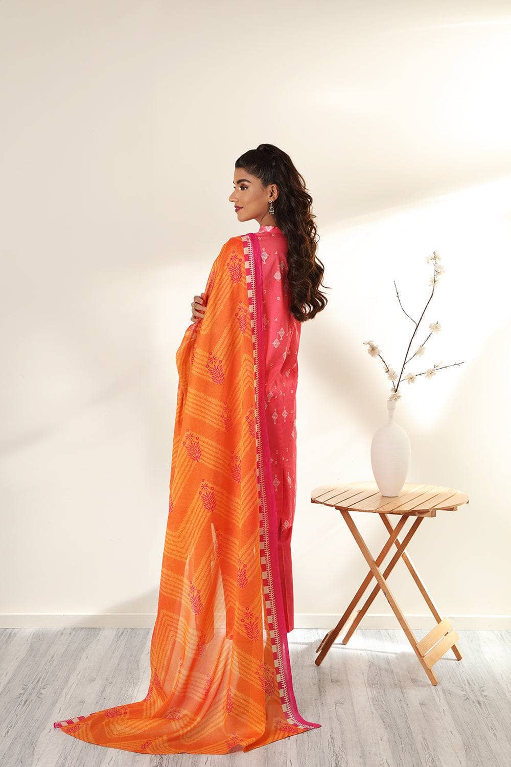 img_nishat_linen_lawn_2022_awwal_boutique