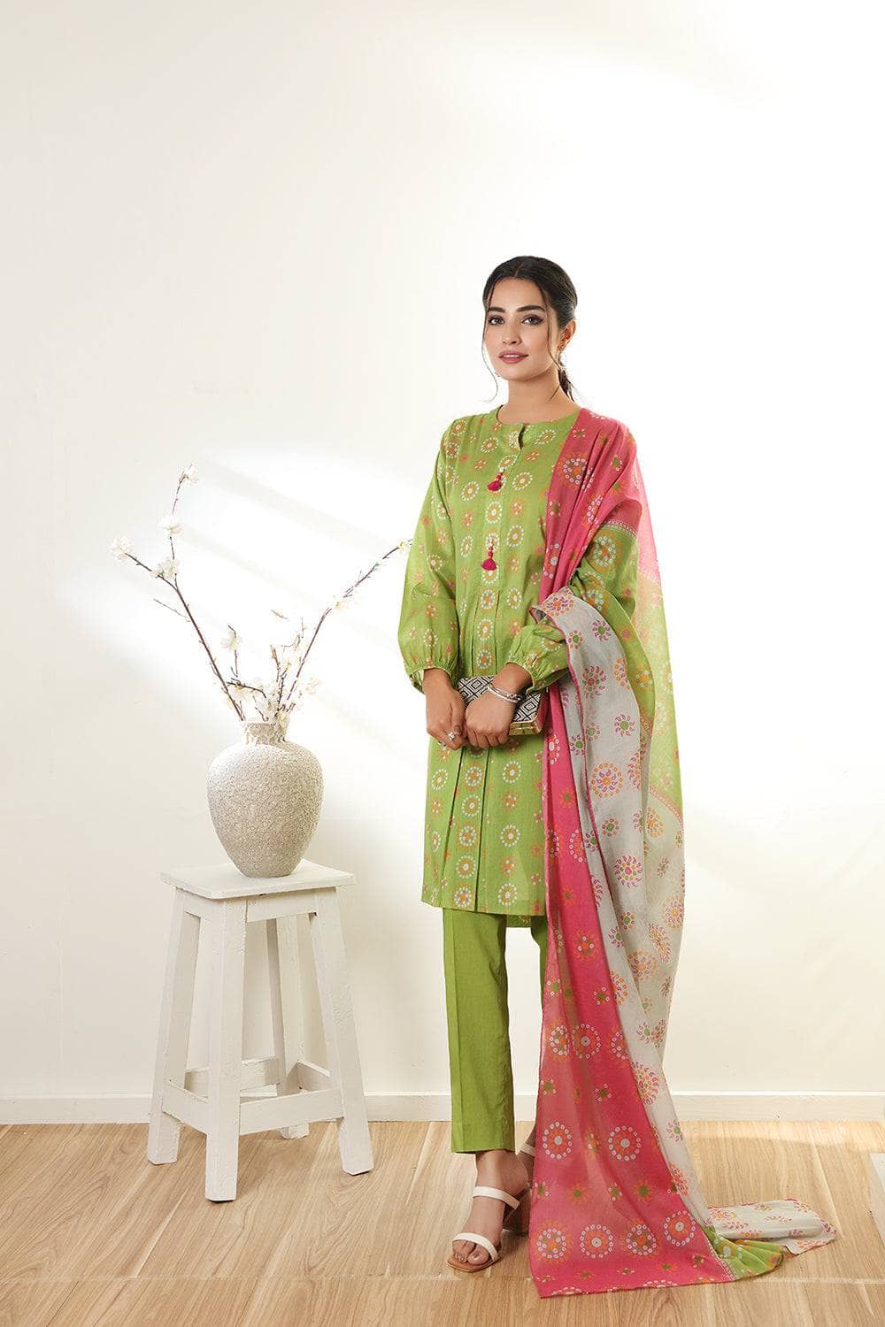 img_nishat_linen_lawn_2022_awwal_boutique