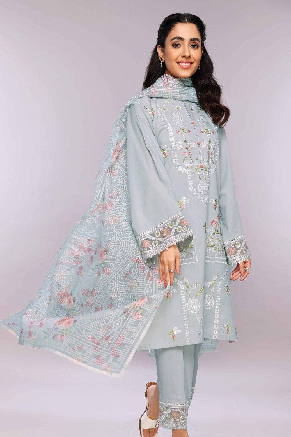 Img_nishat_lawn_nisha_23_awwal_boutique