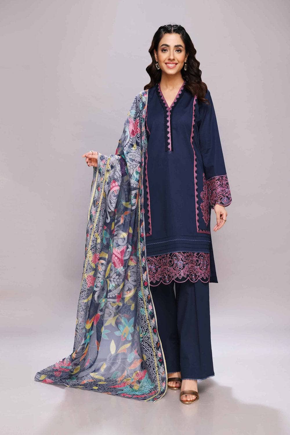 Img_nishat_lawn_nisha_23_awwal_boutique