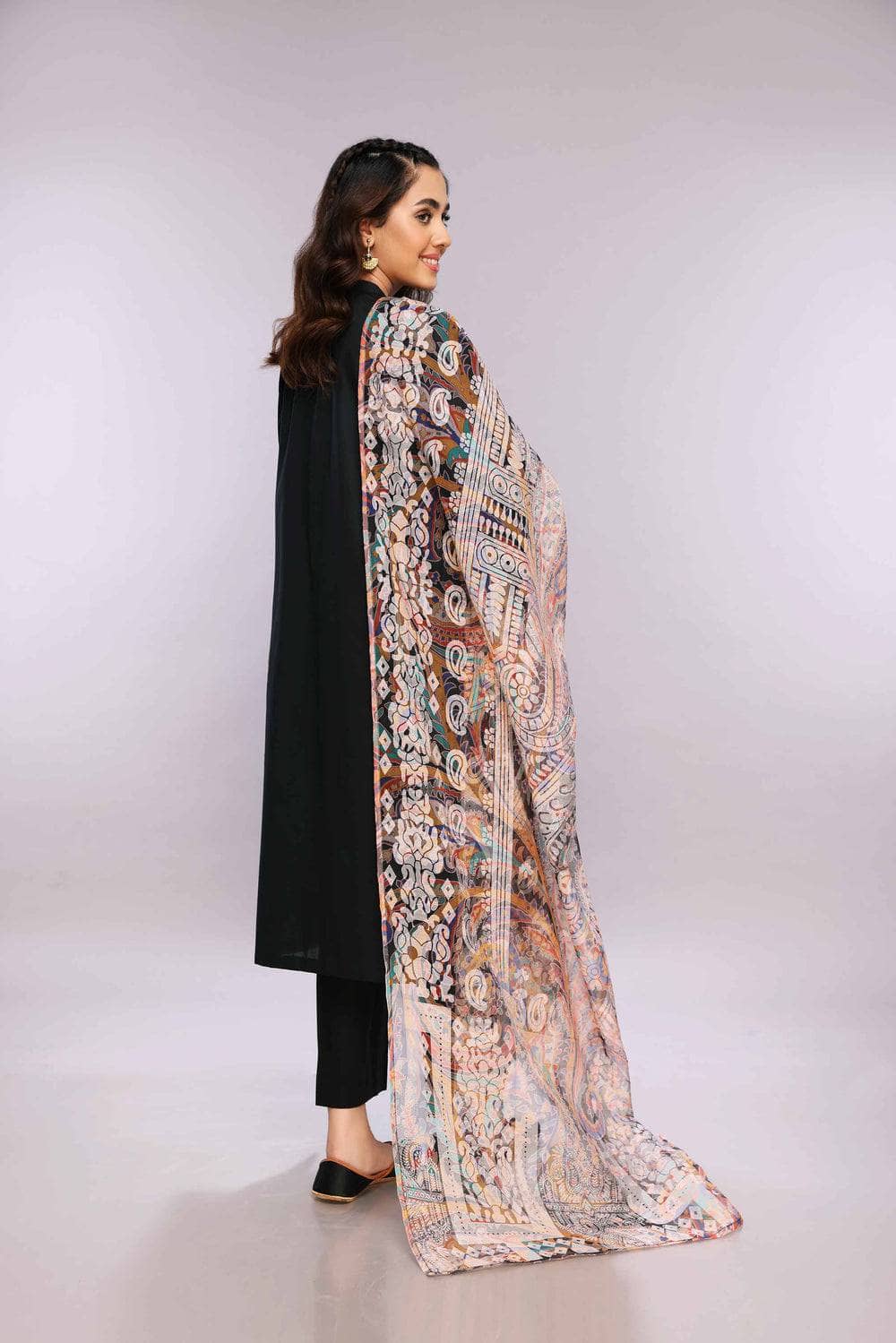 Img_nishat_lawn_nisha_23_awwal_boutique