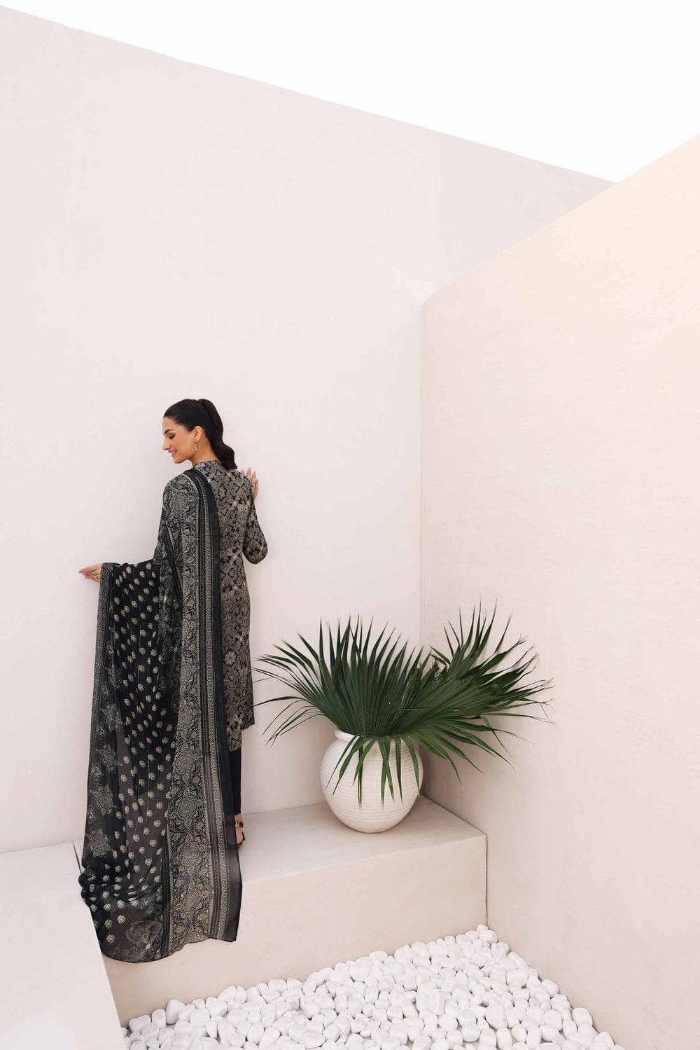 img_nishat_lawn_23_nisha_awwal_boutique