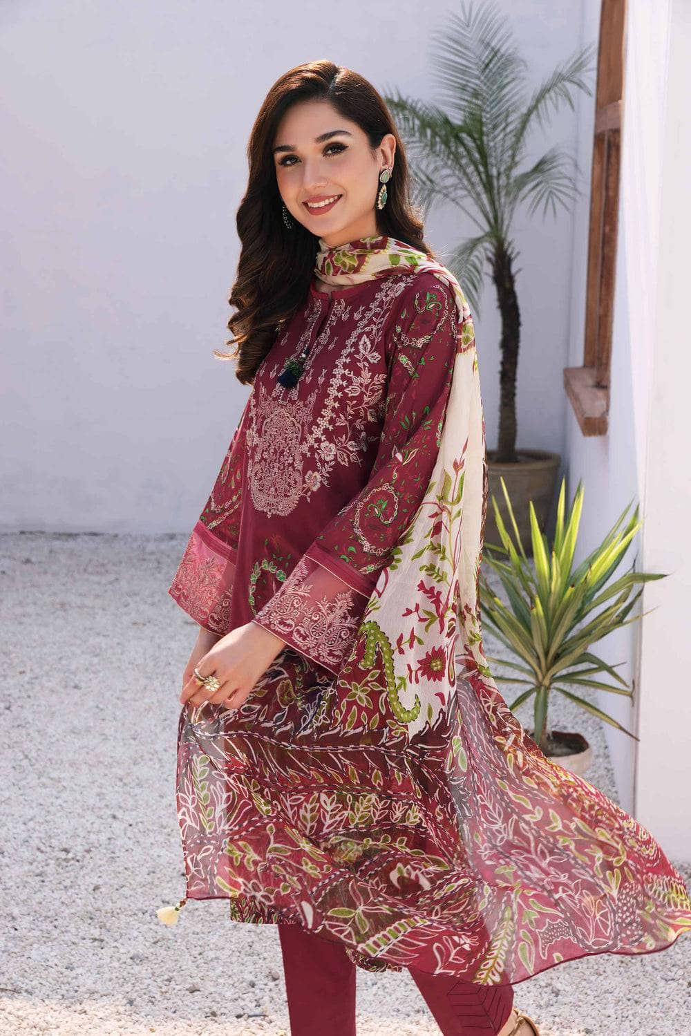 img_nishat_lawn_23_nisha_awwal_boutique