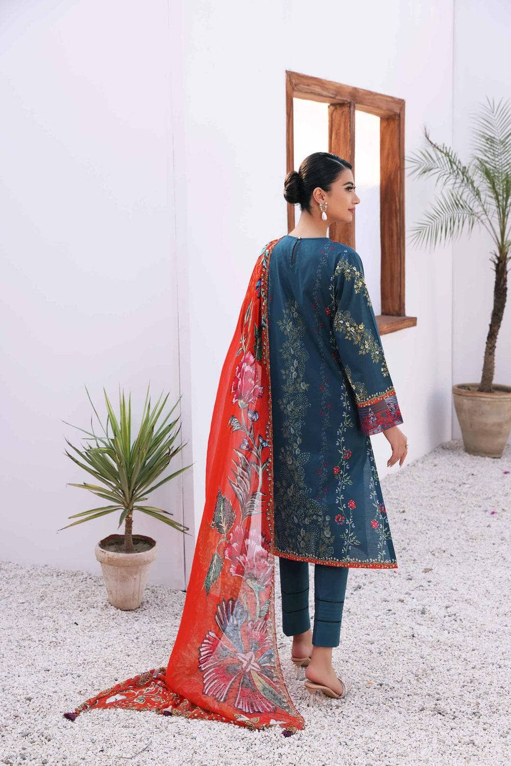 img_nishat_lawn_23_nisha_awwal_boutique