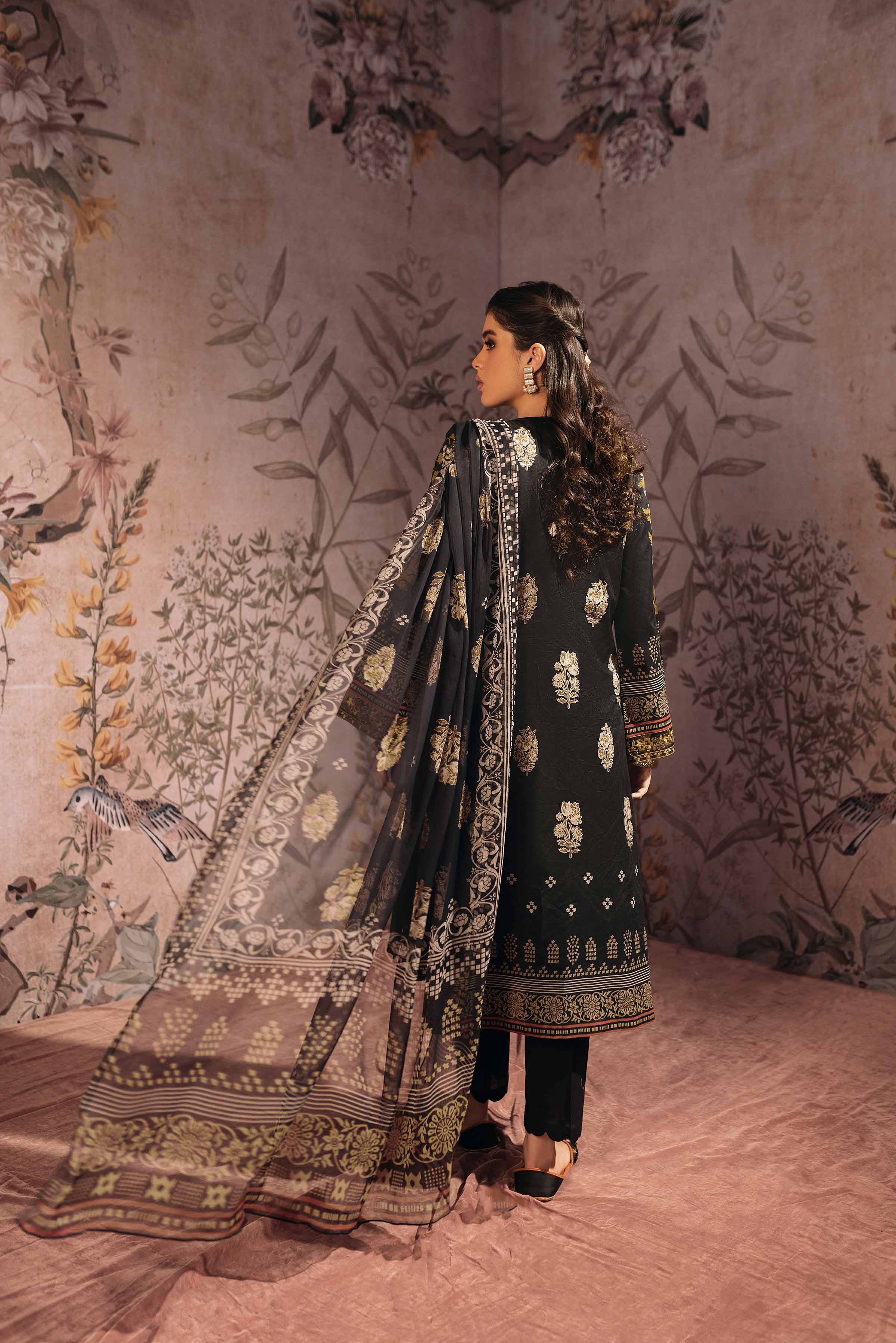 Nishat Lawn Ramdan Edit/Digital Printed Embroidered Suit - 42301246