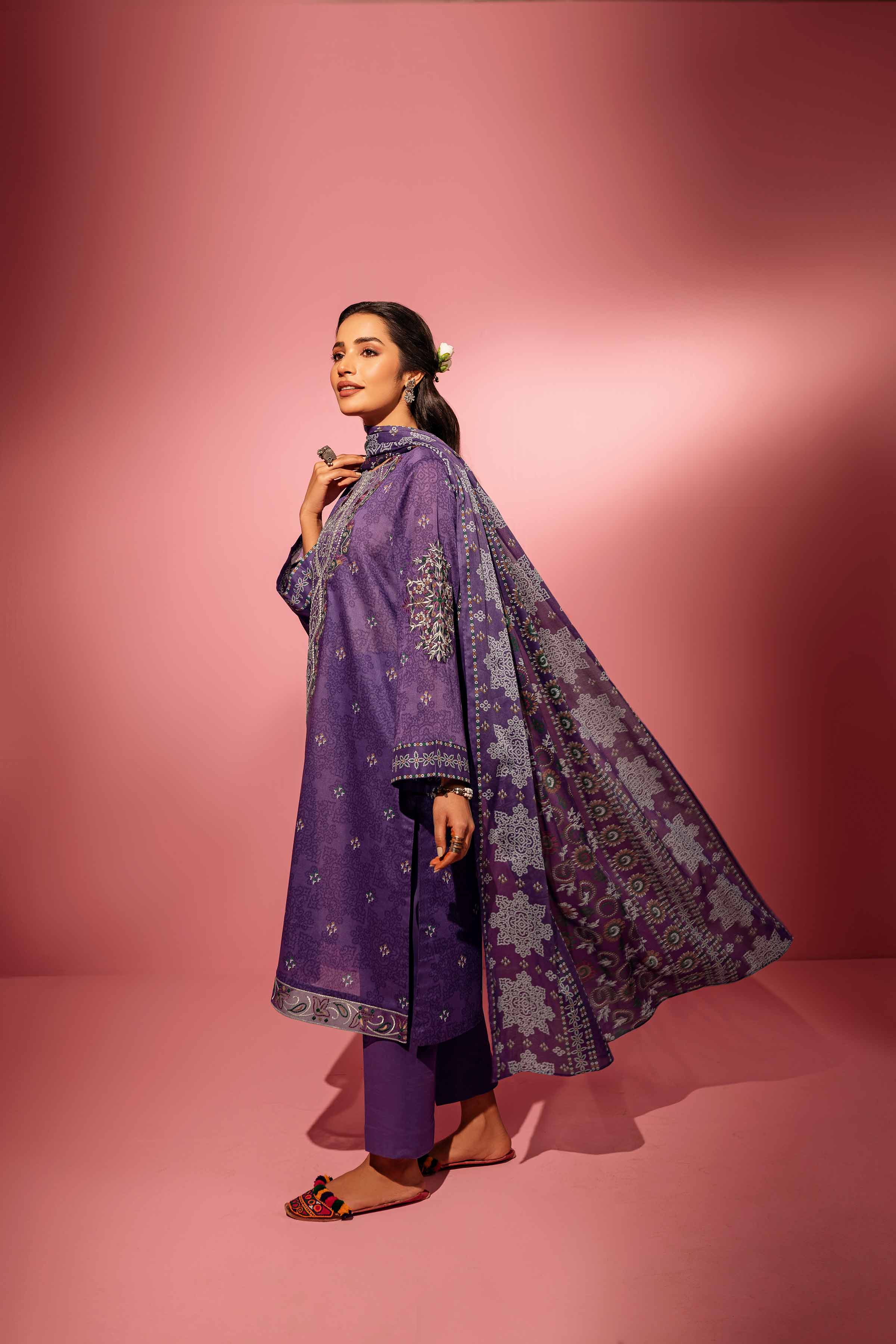 img_nishat_lawn_ramdan_edit_awwal_boutique