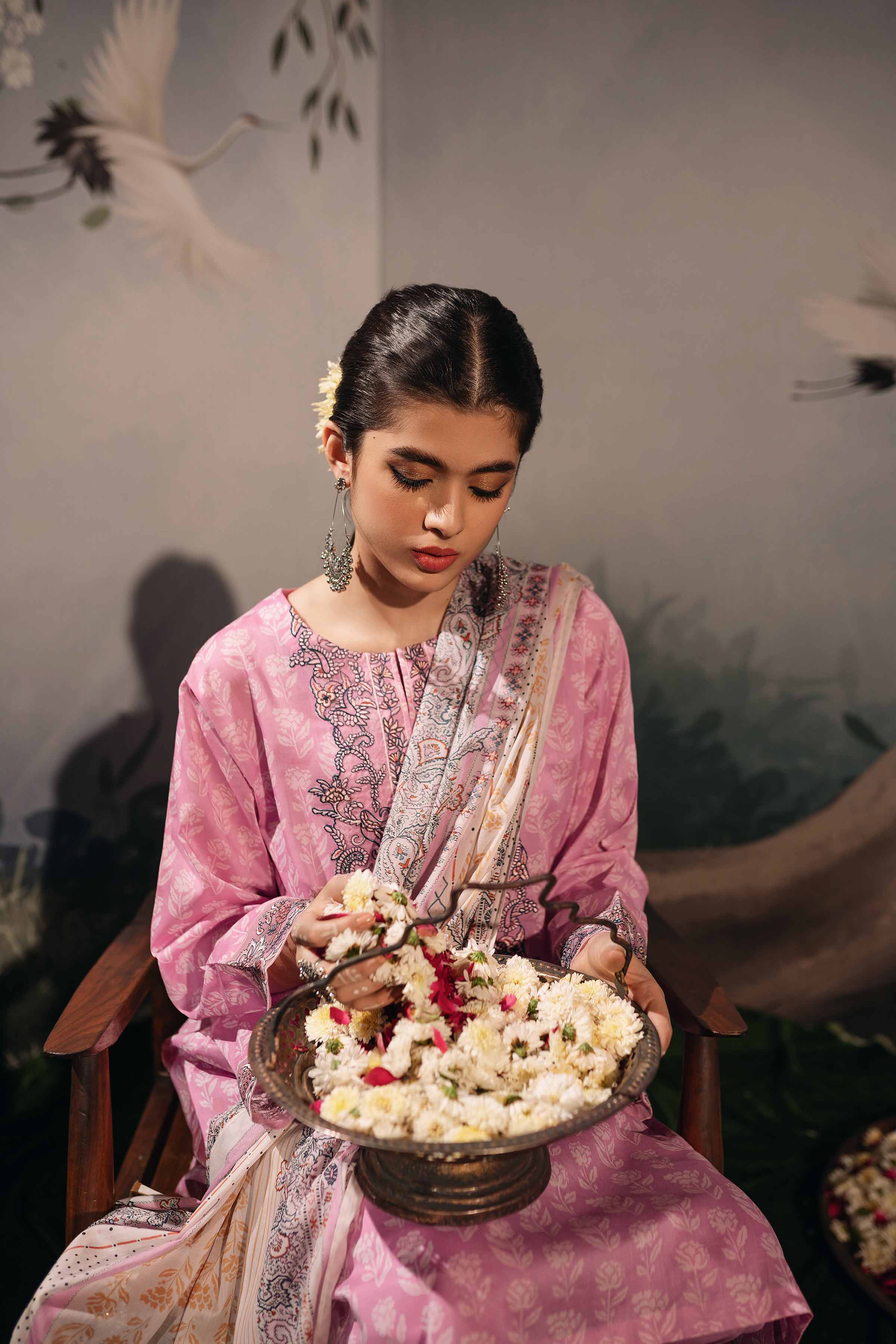 img_nishat_lawn_ramdan_edit_awwal_boutique