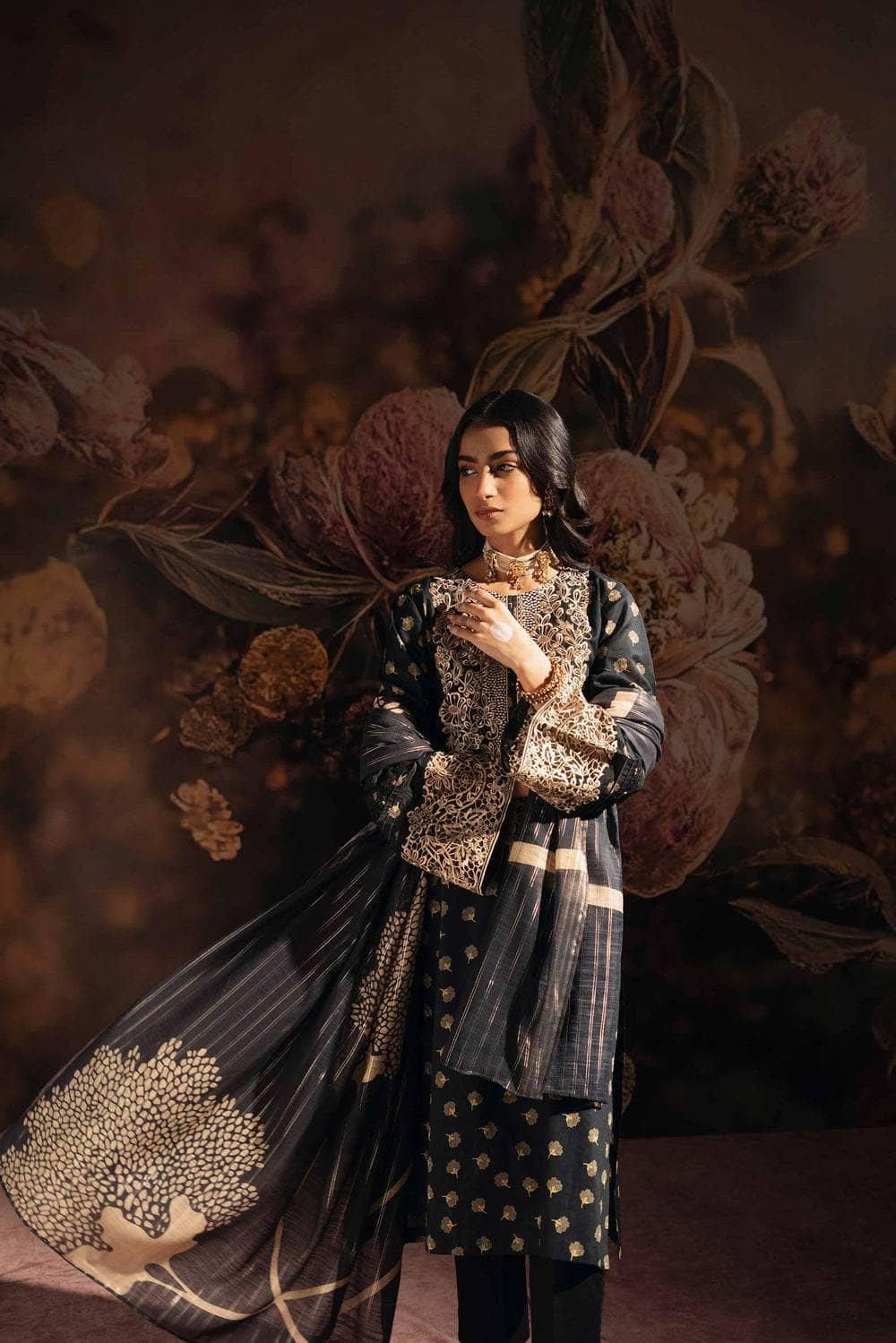 img_nishat_lawn_ramdan_edit_awwal_boutique