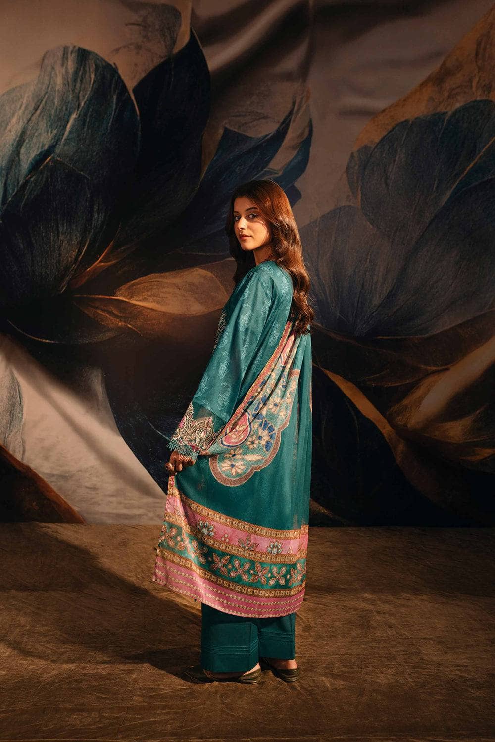 Img_nishat_lawn_ramdan_edit_awwal_boutique