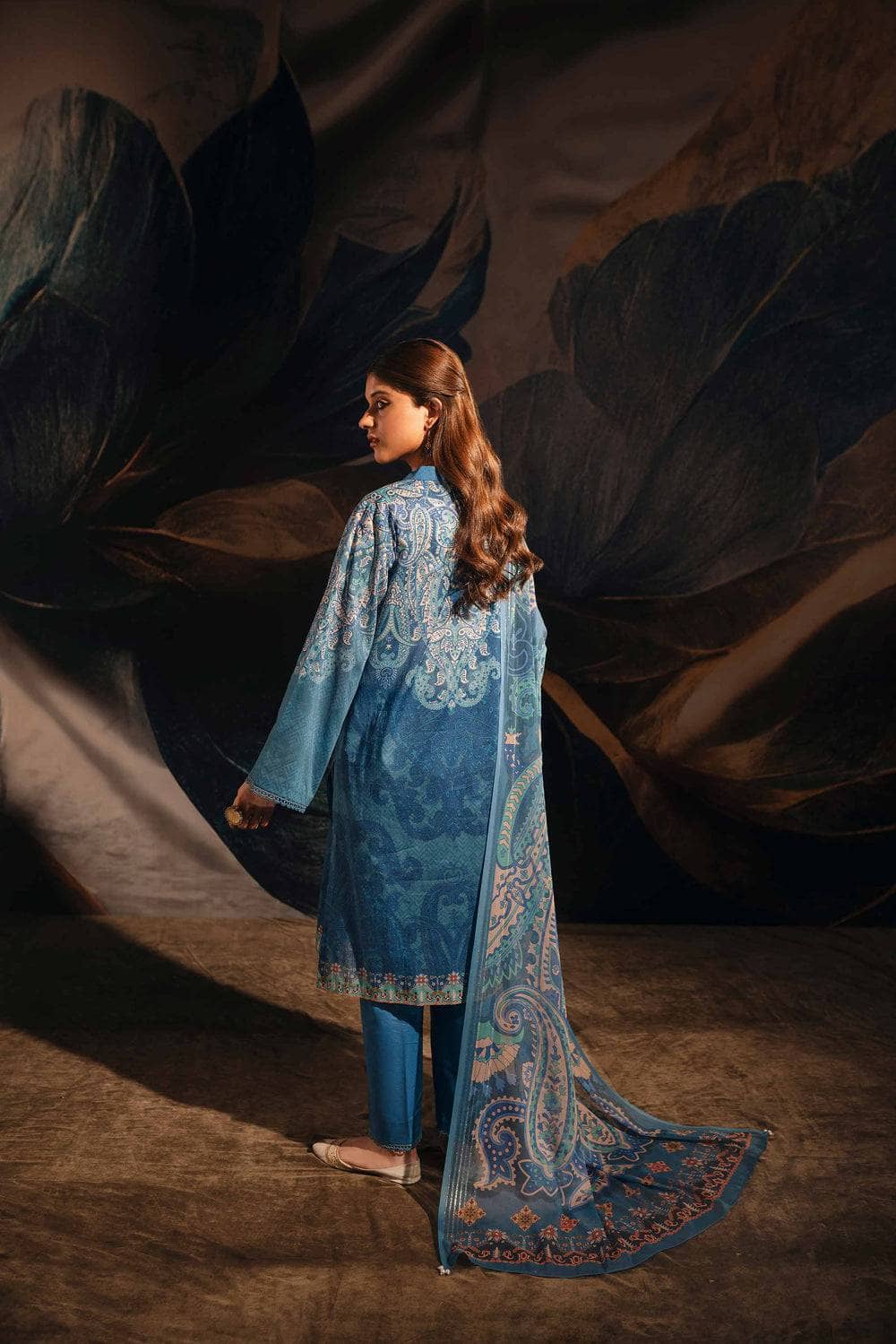 Img_nishat_lawn_ramdan_edit_awwal_boutique